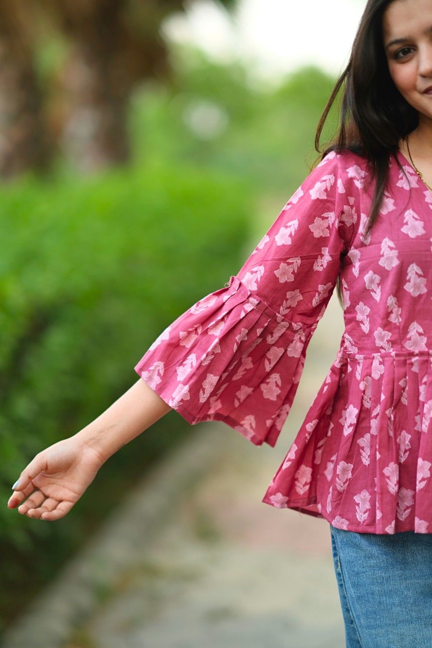 Gul Ruffle Top