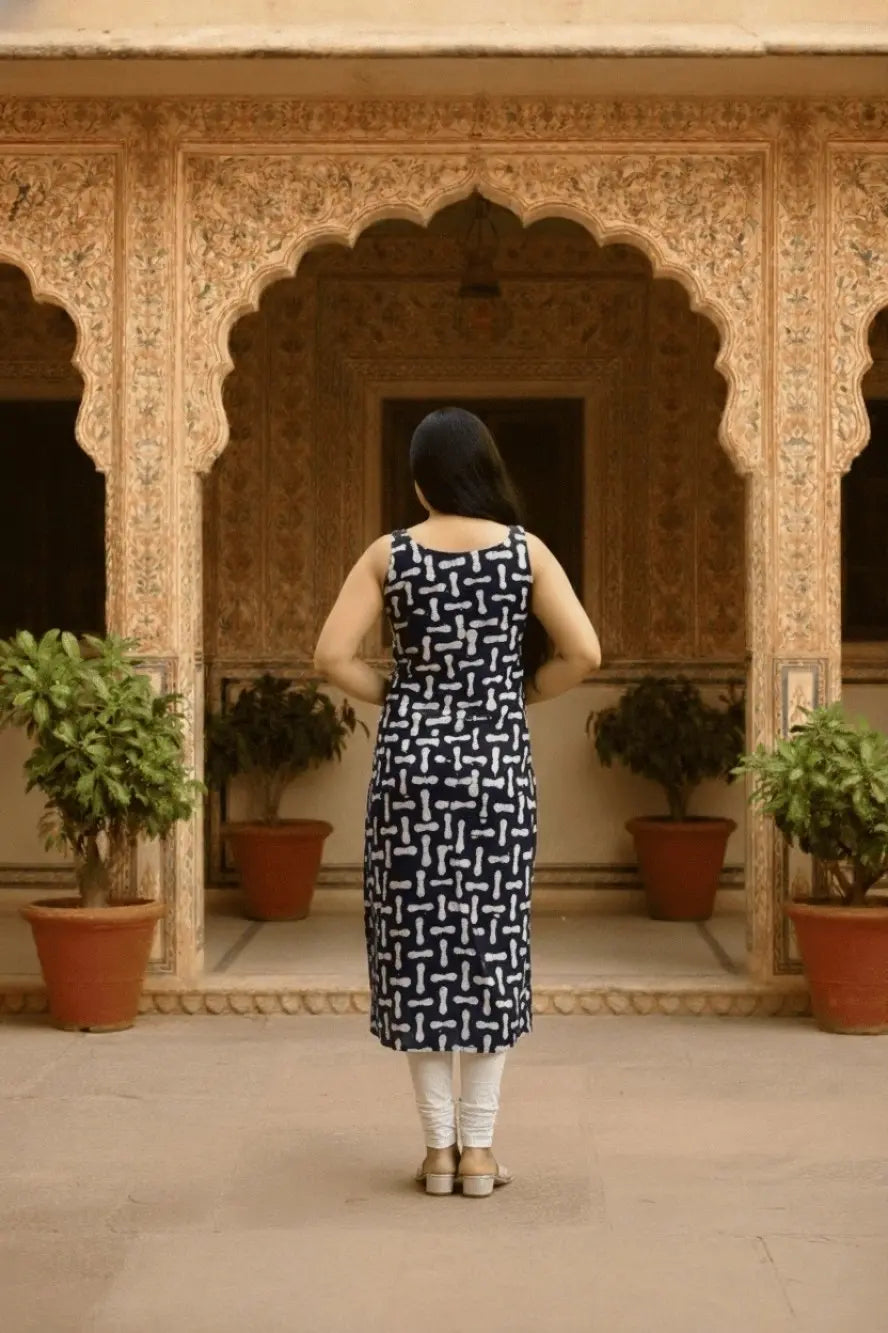Navrekha Sleeveless Long kurti