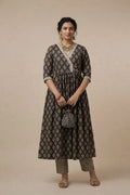 Angrakha V-neckline kurta set